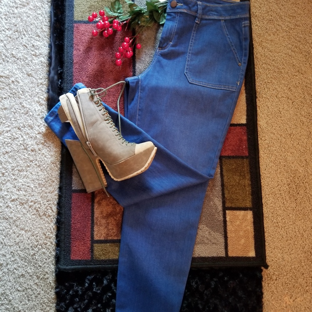 Lauren conrad skinny cargo Jean's
